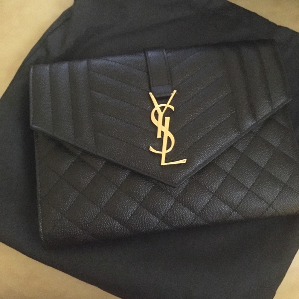 NWT MONOGRAM CLUTCH IN MIX MATELASSÉ GRAIN DE POUDRE EMBOSSED LEATHER -BLACK